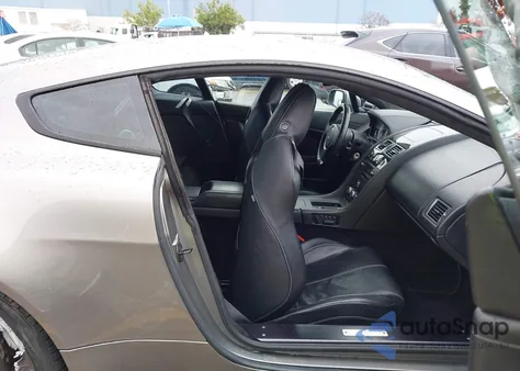 2008 Aston Martin V8 Vantage z USA, uszkodzony, nr VIN SCFBF03B68GC08525